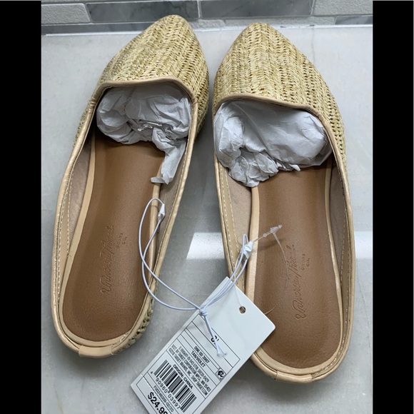 NWT Universal Thread Slip On Flats - Picture 2 of 6